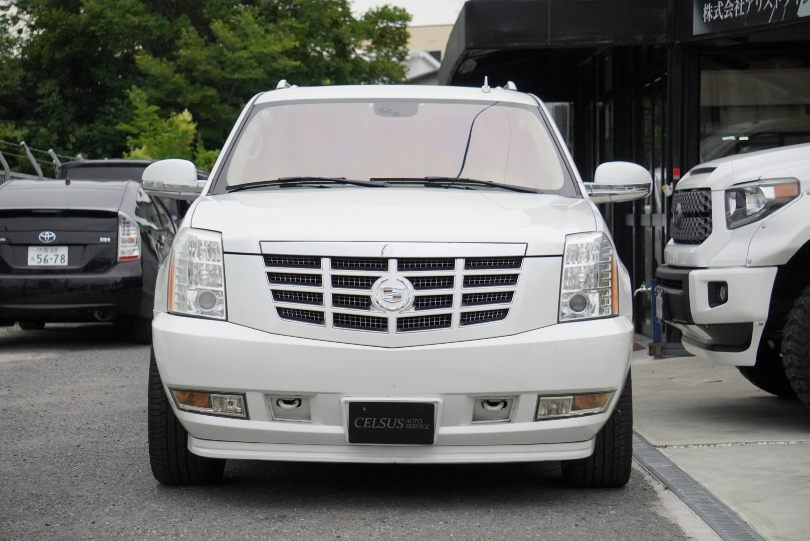 キャデラック エスカレード Esvロング 入庫しました 大阪府寝屋川市のcelsus Auto Service セルサスオートサービス キャデラック エスカレード Esvロング 入庫しました 大阪府寝屋川市のcelsus Auto Service セルサスオートサービス