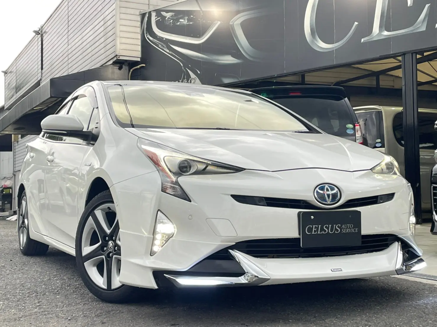 トヨタ・プリウス 1.8S セーフティプラス】入庫いたしました！（中古車