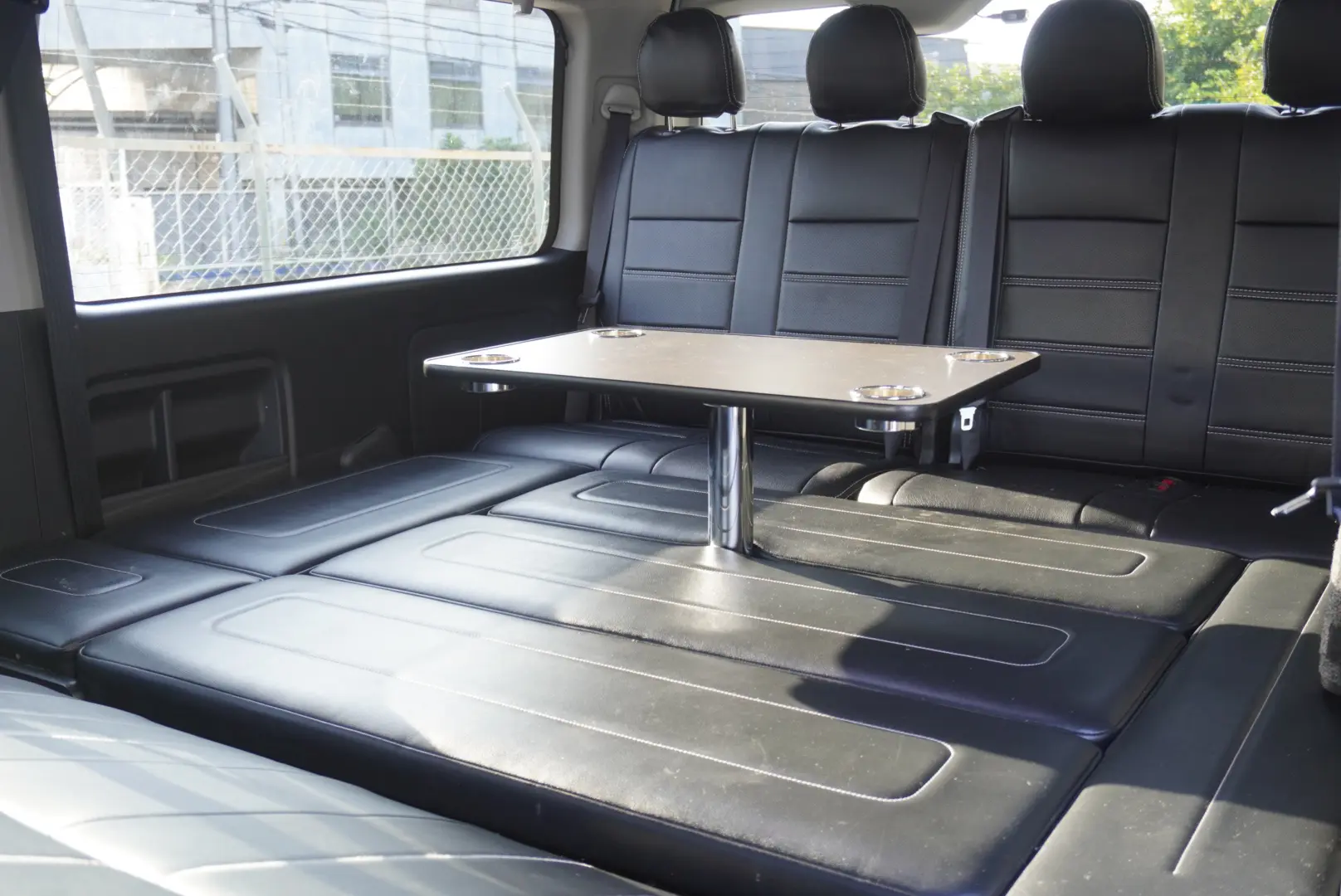 在庫有り!ハイエース用後席テーブル セカンドテーブルlot43車 在庫有り!ハイエース用後席テーブル セカンドテーブルlot43車