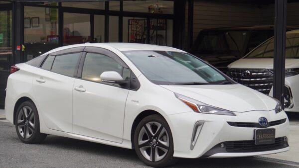 【トヨタ・プリウス 1.8Sツーリングセレクション】買取させて頂きました！（車買取・車売却）